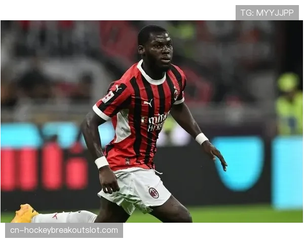 通讯：专访AC米兰主帅，谈年轻中场穆萨的成长与球队下赛季规划